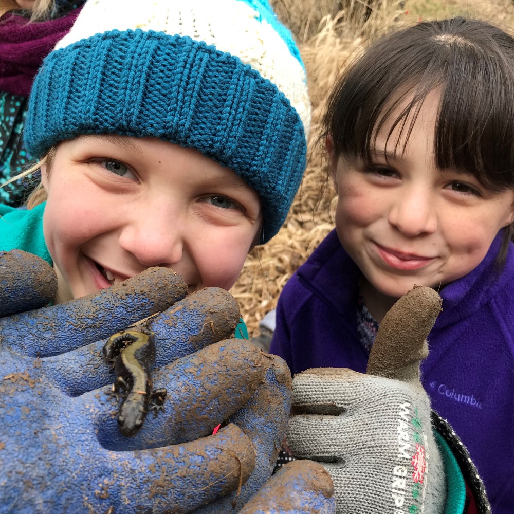 students found a salamander at La Center